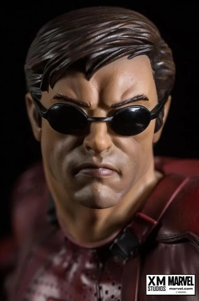 Daredevil 1/4 Scale Statue - FREE SHIPPING