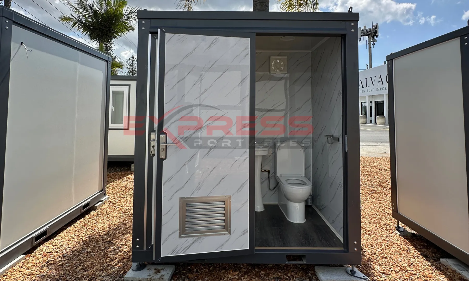Double Toilet (2.0)